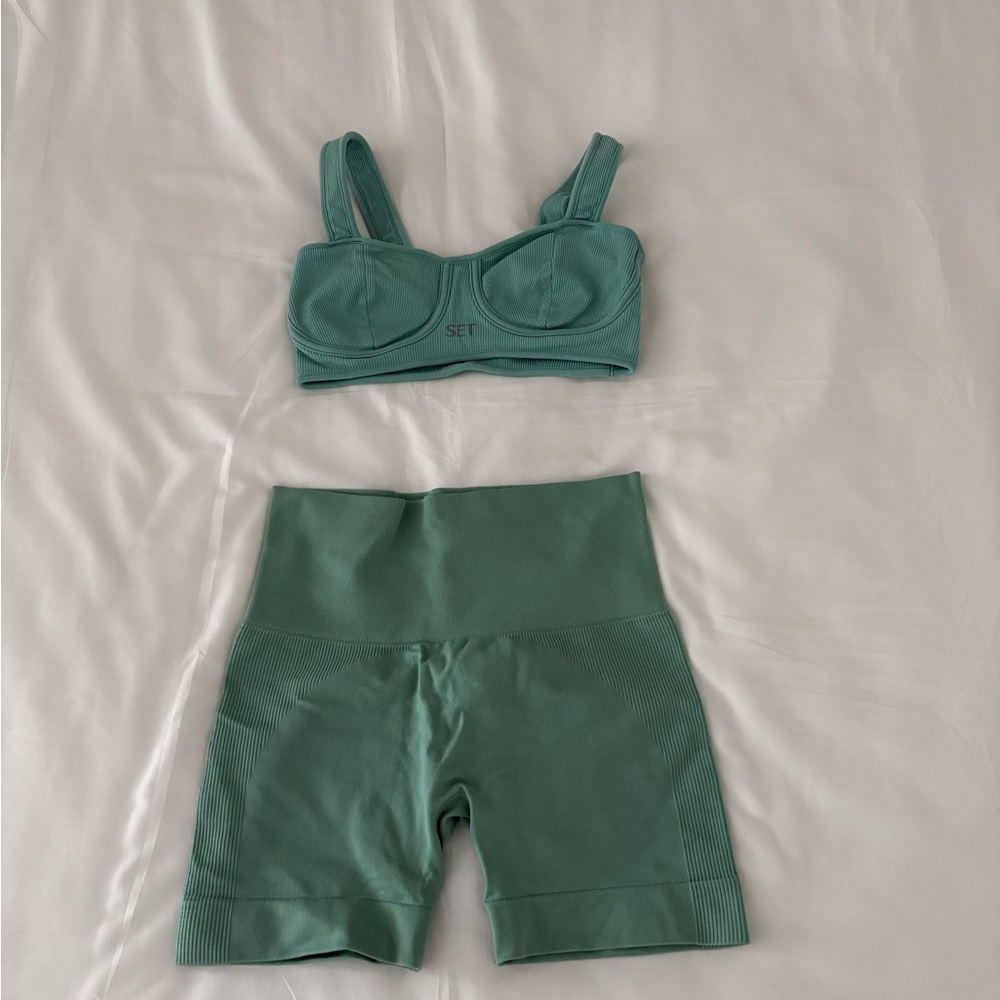 SET Active Liberty sculpt flex